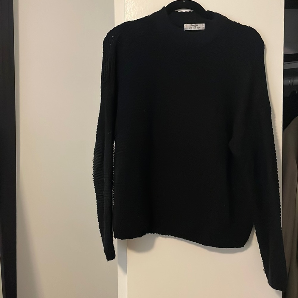 Black chunky knit sweater